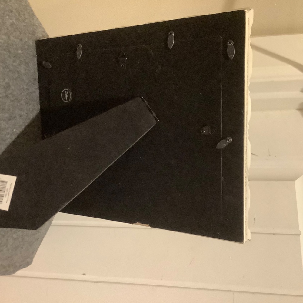 Frame w Tigger Loungefly backpack re-release photo - Picture 4 of 5